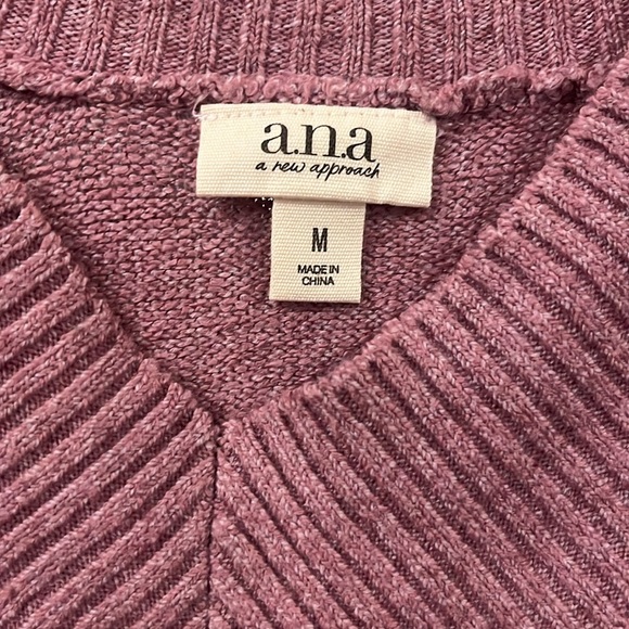 Sweater - Picture 2 of 5